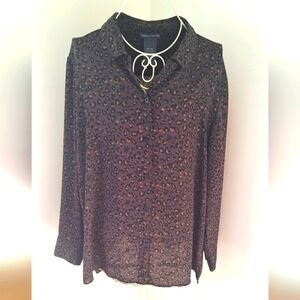 Chelsea & Theodore Leopard print button-down blouse, Size XXL.